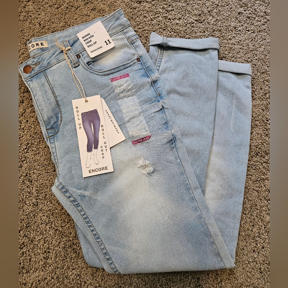 ENCORE  skinny mid rise crop roll up jeans size 11